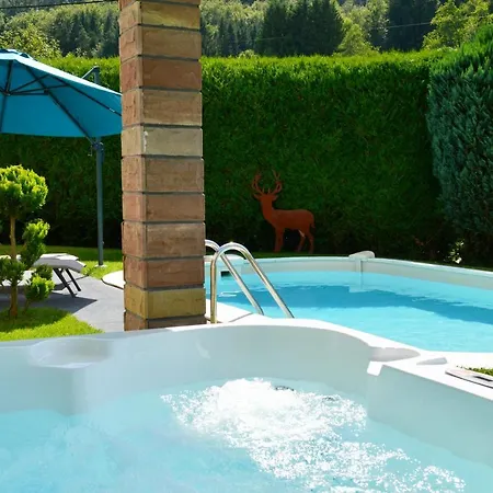 Le De L'ecureuil Holiday home *